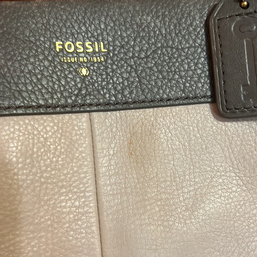 Fossil Purse, Never Used , Multi Colored Front - image 2